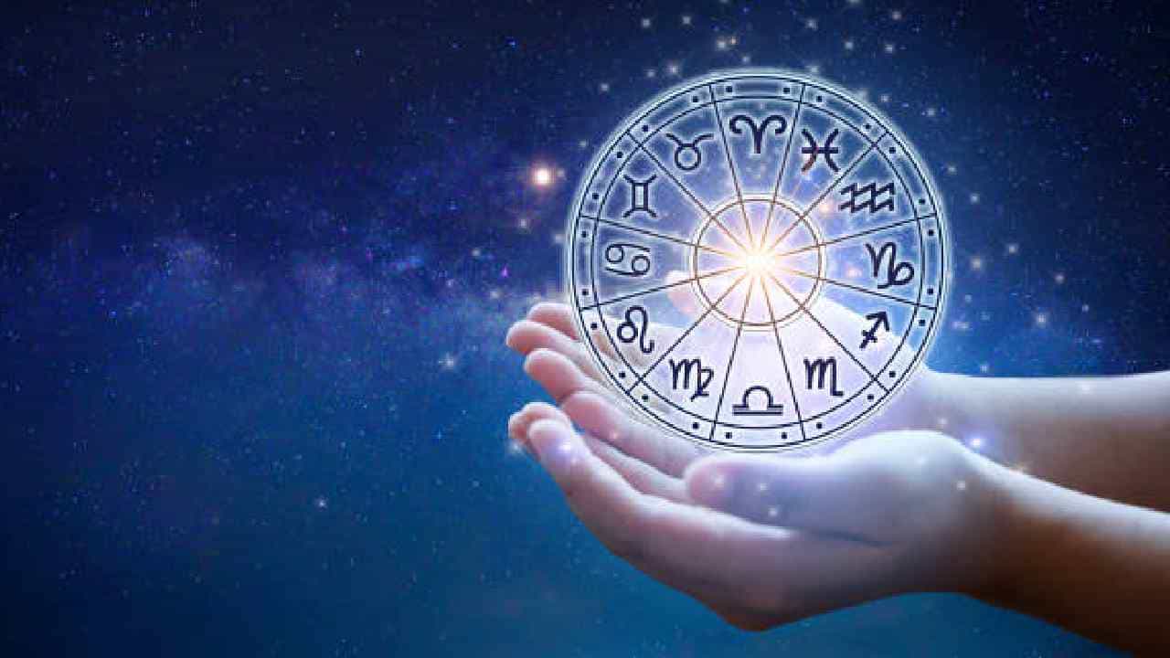 Daily Horoscope: ಇಂದಿನ ರಾಶಿಭವಿಷ್ಯ, ಹಣಕಾಸಿನ ವಿಚಾರಕ್ಕೆ ಸಂಬಂಧಿಸಿದಂತೆ ಈ ರಾಶಿಯವರ ವಿರುದ್ಧ ಸಲ್ಲದ ಅಪವಾದ ಬಂದೀತು Daily Horoscope: ಇಂದಿನ ರಾಶಿಭವಿಷ್ಯ, ಹಣಕಾಸಿನ ವಿಚಾರಕ್ಕೆ ಸಂಬಂಧಿಸಿದಂತೆ ಈ ರಾಶಿಯವರ ವಿರುದ್ಧ ಸಲ್ಲದ ಅಪವಾದ ಬಂದೀತು