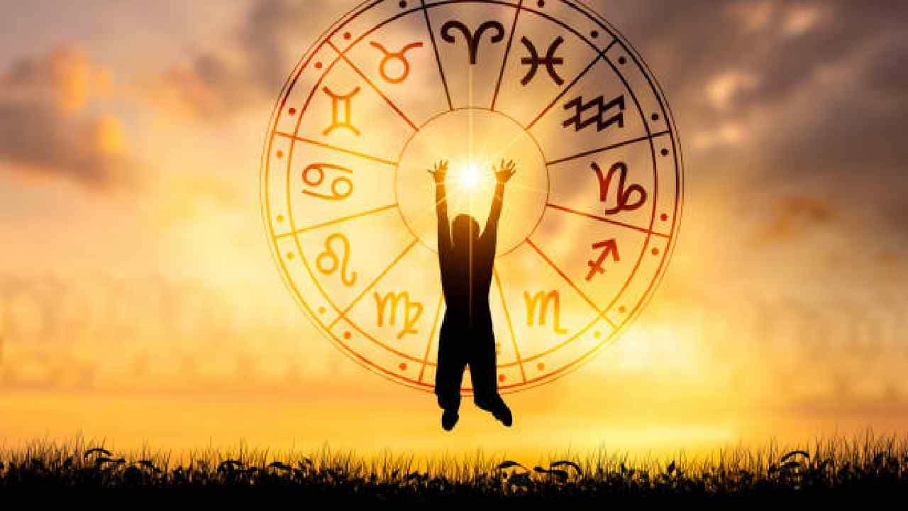 Horoscope: ದಿನಭವಿಷ್ಯ, ಧನ ಸಂಪಾದನೆಯಲ್ಲಿ ಈ ರಾಶಿಯವರು ಹೆಚ್ಚು ಆಸಕ್ತಿ ತೋರಲಿದ್ದಾರೆ, ಮನೆಯ ಬಗ್ಗೆ ಪ್ರೀತಿ ಹೆಚ್ಚಾಗಬಹುದು Horoscope: ದಿನಭವಿಷ್ಯ, ಧನ ಸಂಪಾದನೆಯಲ್ಲಿ ಈ ರಾಶಿಯವರು ಹೆಚ್ಚು ಆಸಕ್ತಿ ತೋರಲಿದ್ದಾರೆ, ಮನೆಯ ಬಗ್ಗೆ ಪ್ರೀತಿ ಹೆಚ್ಚಾಗಬಹುದು