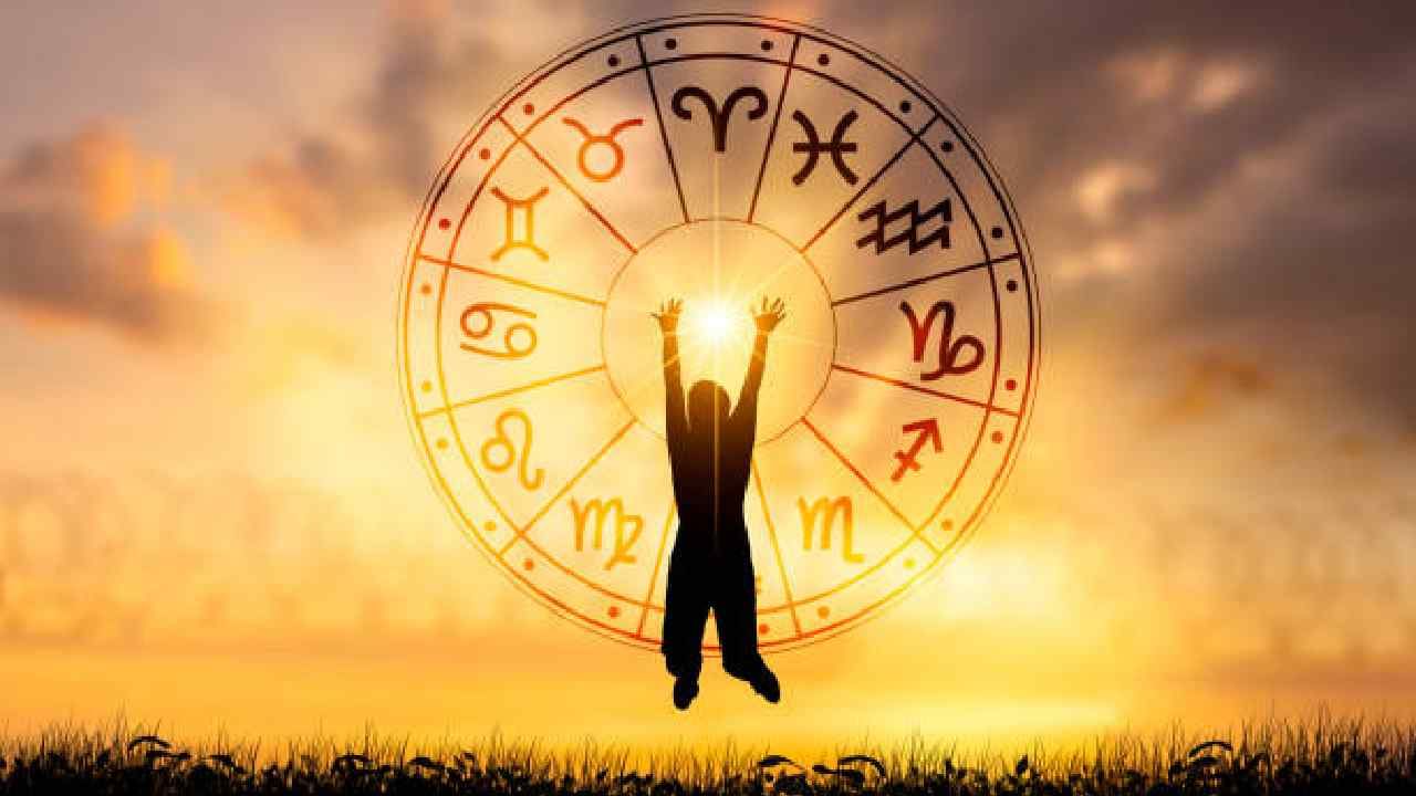 Daily Horoscope 12 July: ದಿನಭವಿಷ್ಯ, ಈ ದಿನ ಆರ್ಥಿಕಸ್ಥಿತಿಯು ನಿಮಗೆ ಸಮಾಧಾನವನ್ನು ಕೊಡುವುದು Daily Horoscope 12 July: ದಿನಭವಿಷ್ಯ, ಈ ದಿನ ಆರ್ಥಿಕಸ್ಥಿತಿಯು ನಿಮಗೆ ಸಮಾಧಾನವನ್ನು ಕೊಡುವುದು