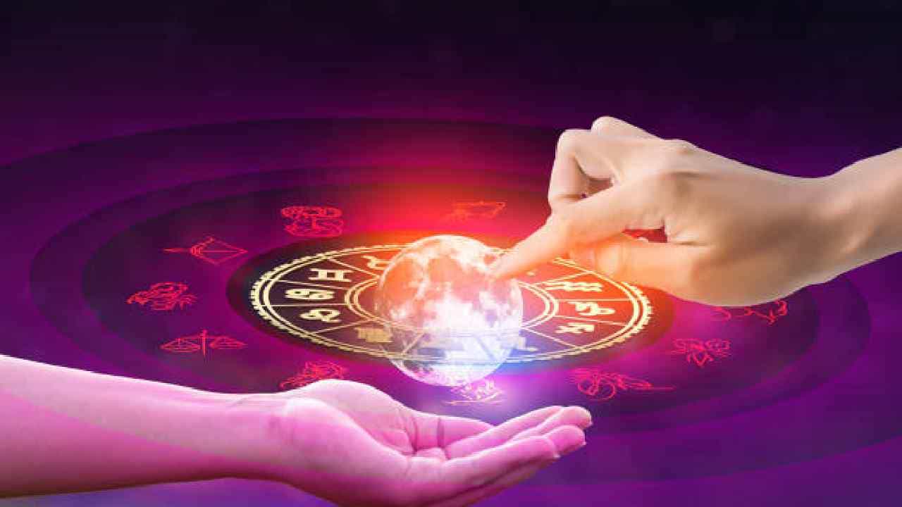Daily Horoscope: ರಾಶಿಭವಿಷ್ಯ, ಇಂದು ಈ ರಾಶಿಯವರು ಸಮಯ ವ್ಯರ್ಥ ಮಾಡದೇ ಅಧಿಕ ಸಂಪಾದನೆ ಮಾಡಲಿದ್ದಾರೆ Daily Horoscope: ರಾಶಿಭವಿಷ್ಯ, ಇಂದು ಈ ರಾಶಿಯವರು ಸಮಯ ವ್ಯರ್ಥ ಮಾಡದೇ ಅಧಿಕ ಸಂಪಾದನೆ ಮಾಡಲಿದ್ದಾರೆ