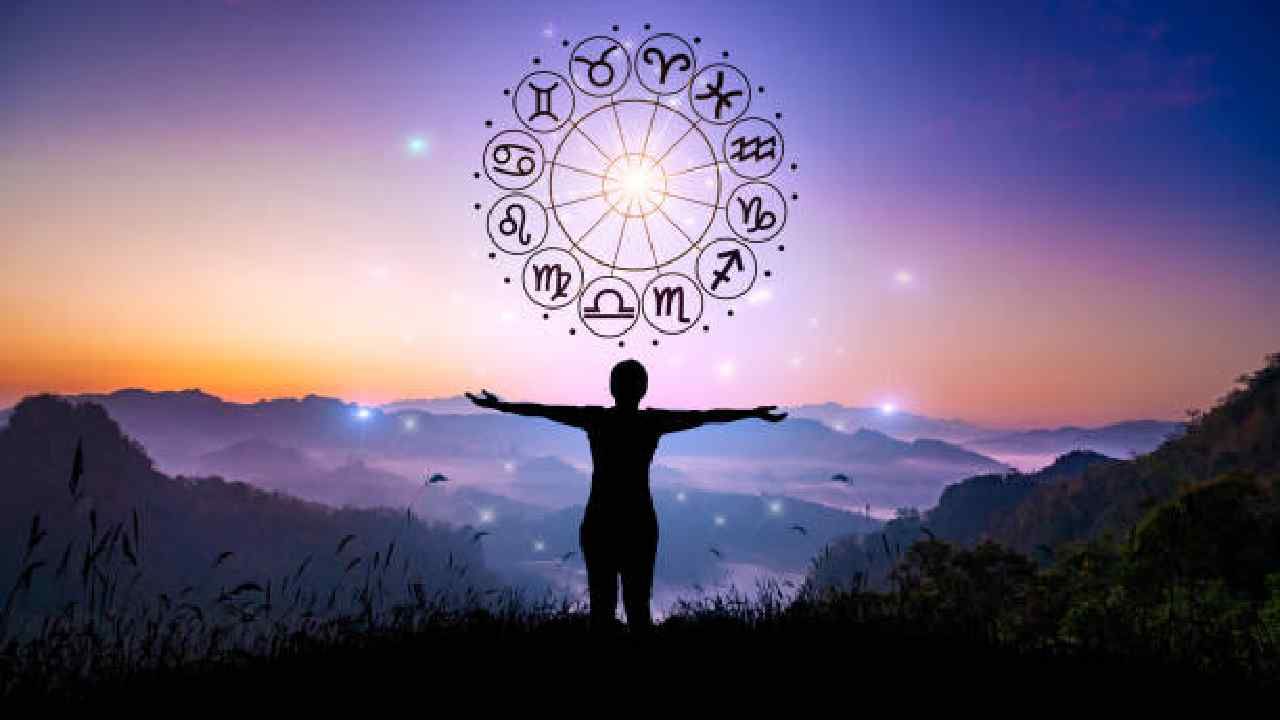 Horoscope: ದಿನಭವಿಷ್ಯ, ವಿವಾಹದ ಮಾತುಕತೆಗಳು ಈ ರಾಶಿಯವರಿಗೆ ಸಂತೋಷವನ್ನು ಕೊಡುವುದು Horoscope: ದಿನಭವಿಷ್ಯ, ವಿವಾಹದ ಮಾತುಕತೆಗಳು ಈ ರಾಶಿಯವರಿಗೆ ಸಂತೋಷವನ್ನು ಕೊಡುವುದು
