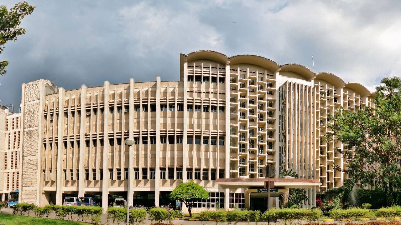 JEE Advanced 2023: ಟಾಪರ್ಗಳು IIT ಬಾಂಬೆಯನ್ನು ಆದ್ಯತೆಯ ಸಂಸ್ಥೆಯಾಗಿ ಆಯ್ಕೆ ಮಾಡಿದ್ದಾರೆ JEE Advanced 2023: ಟಾಪರ್ಗಳು IIT ಬಾಂಬೆಯನ್ನು ಆದ್ಯತೆಯ ಸಂಸ್ಥೆಯಾಗಿ ಆಯ್ಕೆ ಮಾಡಿದ್ದಾರೆ