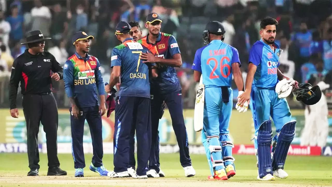 SL vs IND: ಟೀಮ್ ಇಂಡಿಯಾ ಜುಲೈನಲ್ಲಿ 3 ಏಕದಿನ ಮತ್ತು 3 ಟಿ20 ಪಂದ್ಯಗಳಿಗಾಗಿ ಶ್ರೀಲಂಕಾ ಪ್ರವಾಸ ಕೈಗೊಳ್ಳಲಿದೆ.