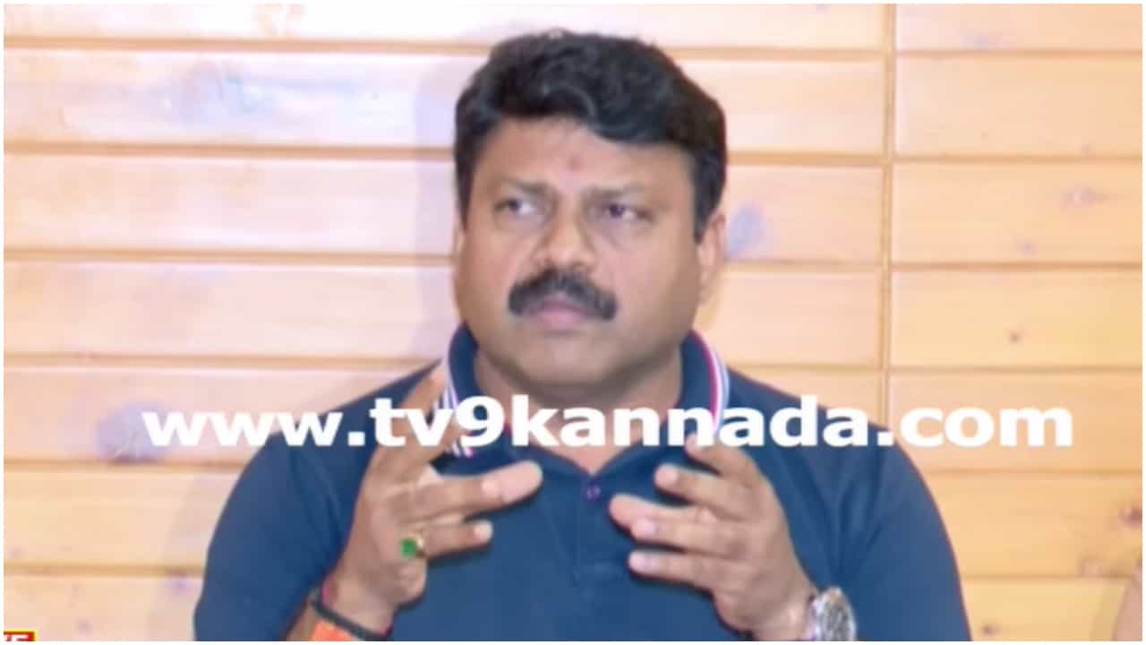 Kichcha Sudeep: ಸುದೀಪ್ ವರ್ಸಸ್ ಎಂ.ಎನ್. ಕುಮಾರ್ ವಿವಾದ ಹುಟ್ಟಿಕೊಂಡಿದ್ದು ಹೇಗೆ? ಪೂರ್ತಿ ಮಾಹಿತಿ ಇಲ್ಲಿದೆ.. Kichcha Sudeep: ಸುದೀಪ್ ವರ್ಸಸ್ ಎಂ.ಎನ್. ಕುಮಾರ್ ವಿವಾದ ಹುಟ್ಟಿಕೊಂಡಿದ್ದು ಹೇಗೆ? ಪೂರ್ತಿ ಮಾಹಿತಿ ಇಲ್ಲಿದೆ..