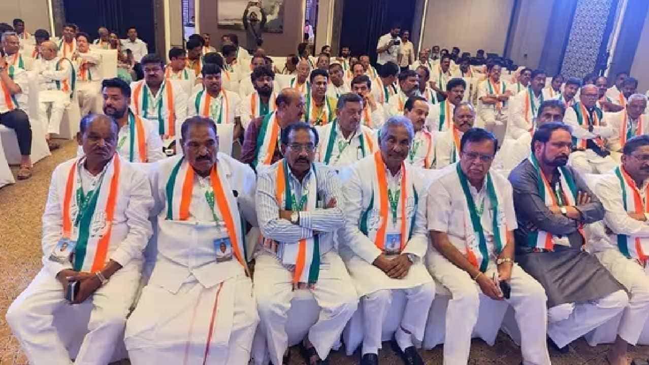 ಕಾಂಗ್ರೆಸ್ ಸರ್ಕಾರದಲ್ಲಿ ಅಸಮಾಧಾನ ಸ್ಫೋಟ, ತಮ್ಮದೇ ಸಚಿವರ ವಿರುದ್ದ ಸಿಎಂಗೆ ದೂರು ನೀಡಿದ ಶಾಸಕರು ಕಾಂಗ್ರೆಸ್ ಸರ್ಕಾರದಲ್ಲಿ ಅಸಮಾಧಾನ ಸ್ಫೋಟ, ತಮ್ಮದೇ ಸಚಿವರ ವಿರುದ್ದ ಸಿಎಂಗೆ ದೂರು ನೀಡಿದ ಶಾಸಕರು
