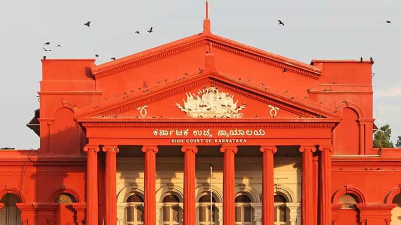 Karnataka High Court : ಕಳಂಕಿತ ಅಧಿಕಾರಿಯನ್ನು ಮಾಹಿತಿ ಆಯುಕ್ತರನ್ನಾಗಿ ನೇಮಿಸಿರುವ ರಾಜ್ಯ ಸರ್ಕಾರಕ್ಕೆ ಕರ್ನಾಟಕ ಹೈಕೋರ್ಟ್ ನೋಟಿಸ್