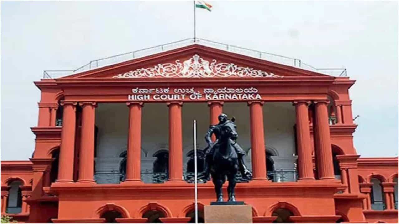ಕ್ಷಮಾದಾನ ಅರ್ಜಿ ವಿಲೇವಾರಿಯಲ್ಲಿ ವಿಳಂಬ: 3 ಕೊಲೆ ಮಾಡಿದ್ದ ಕಲಬುರಗಿಯ ಪಾತಕಿ ನೇಣು ಕುಣಿಕೆಯಿಂದ ಬಚಾವ್ ಕ್ಷಮಾದಾನ ಅರ್ಜಿ ವಿಲೇವಾರಿಯಲ್ಲಿ ವಿಳಂಬ: 3 ಕೊಲೆ ಮಾಡಿದ್ದ ಕಲಬುರಗಿಯ ಪಾತಕಿ ನೇಣು ಕುಣಿಕೆಯಿಂದ ಬಚಾವ್