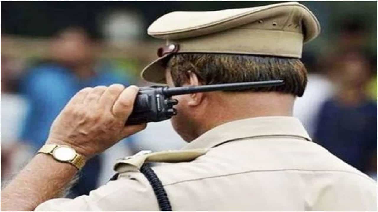 Kalaburagi News: ಮೇಲಧಿಕಾರಿಗಳು ಹಫ್ತಾ ವಸೂಲಿಗೆ ಒತ್ತಡ ಹೇರುತ್ತಾರೆಂದು ಆರೋಪಿಸಿದ ಕಾನ್​ಸ್ಟೇಬಲ್​​ಗಳು, ಆತ್ಮಹತ್ಯೆಗೆ ಯತ್ನ