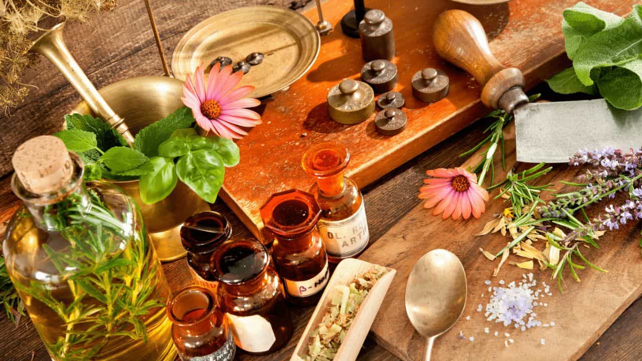 Healing Naturally: ಗಾಯ, ತುರಿಕೆಗಳಿಂದ ವೇಗವಾಗಿ ಚೇತರಿಸಿಕೊಳ್ಳಲು ಇಲ್ಲಿವೆ ಆಯುರ್ವೇದದ ಸಲಹೆ Healing Naturally: ಗಾಯ, ತುರಿಕೆಗಳಿಂದ ವೇಗವಾಗಿ ಚೇತರಿಸಿಕೊಳ್ಳಲು ಇಲ್ಲಿವೆ ಆಯುರ್ವೇದದ ಸಲಹೆ