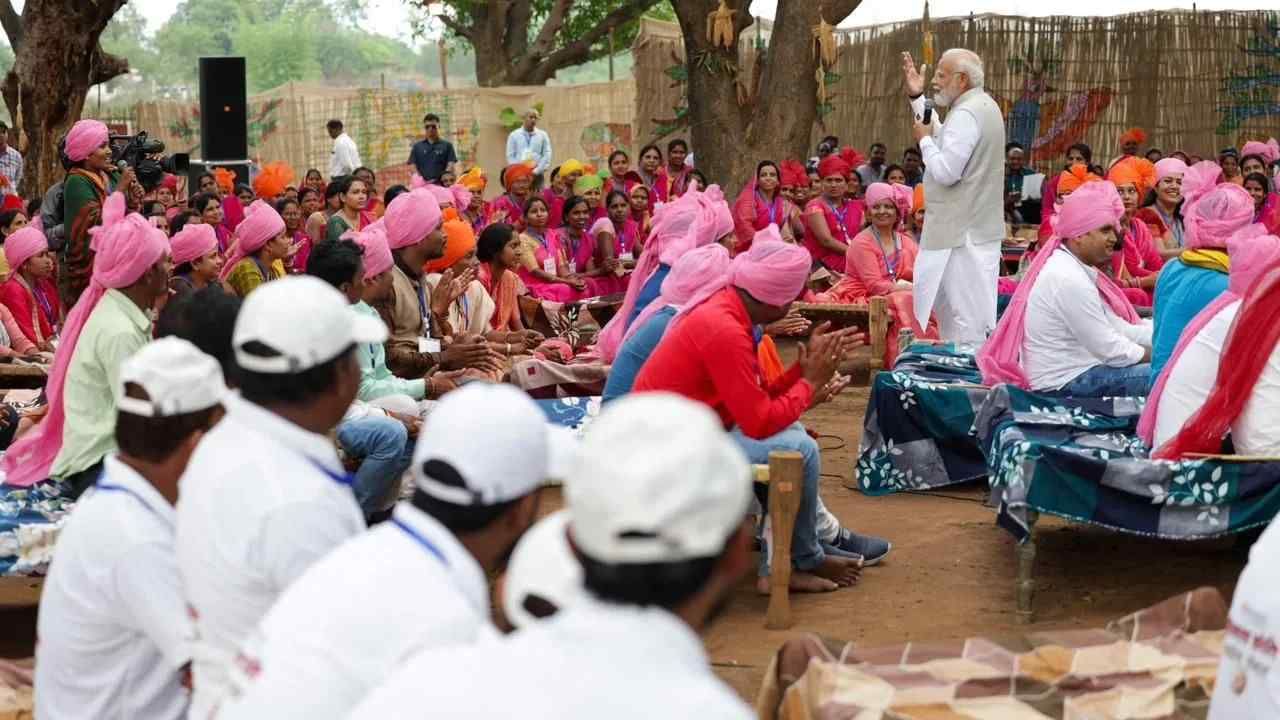 PM Modi in Shahdol PM Modi visits Pakaria interacts with people from tribal communities Check out the photos here
