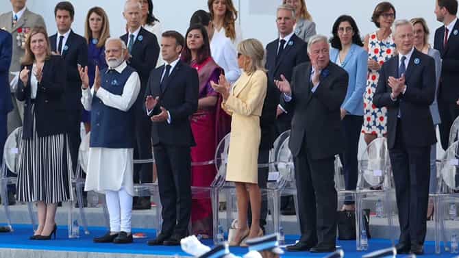 PM Modi in France: ಫ್ರಾನ್ಸ್​​​ನಲ್ಲಿ ಗೌರವ ಅತಿಥಿಯಾಗಿ ಬಾಸ್ಟಿಲ್ ಡೇ ಪರೇಡ್‌ನಲ್ಲಿ ಭಾಗವಹಿಸಿದ ಪ್ರಧಾನಿ ಮೋದಿ