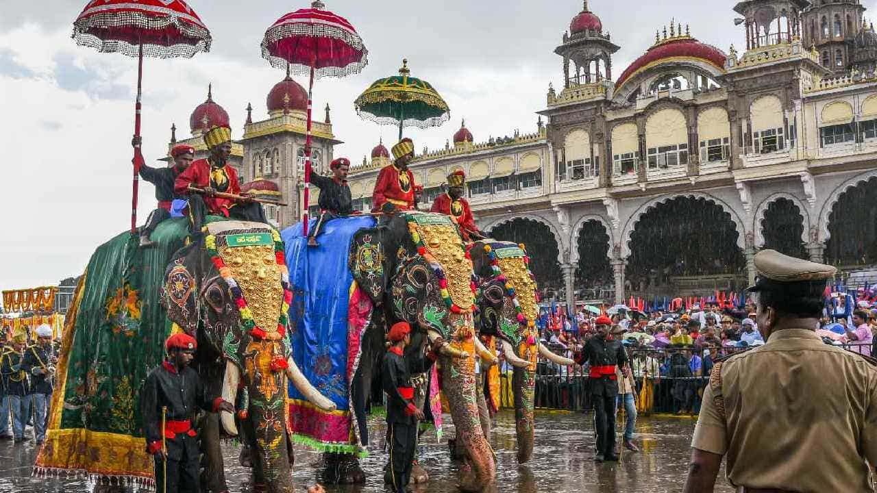 ಮೈಸೂರು ದಸರಾ ಮಹೋತ್ಸವದ ಕುರಿತು ಇಂದು ಮಹತ್ವದ ಸಭೆ ಮೈಸೂರು ದಸರಾ ಮಹೋತ್ಸವದ ಕುರಿತು ಇಂದು ಮಹತ್ವದ ಸಭೆ