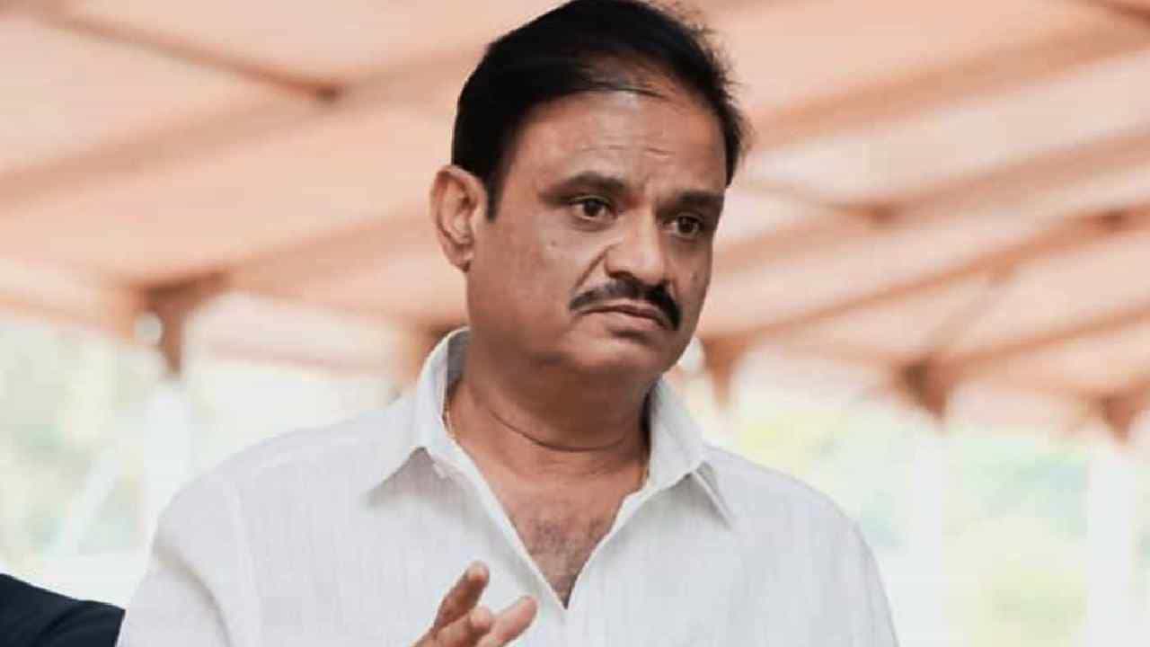ಜಿಲೆಟಿನ್ ಸ್ಫೋಟಿಸಲು ಲೈಸೆನ್ಸ್ ಇದೆ, ಅದು ಗಣಿಗಾರಿಕೆ ಅಲ್ಲ: ಶಾಸಕ ಮುನಿರತ್ನ ಸ್ಪಷ್ಟನೆ ಜಿಲೆಟಿನ್ ಸ್ಫೋಟಿಸಲು ಲೈಸೆನ್ಸ್ ಇದೆ, ಅದು ಗಣಿಗಾರಿಕೆ ಅಲ್ಲ: ಶಾಸಕ ಮುನಿರತ್ನ ಸ್ಪಷ್ಟನೆ