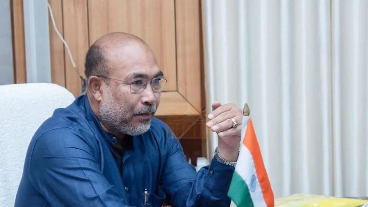 Manipur Violence: ಮಣಿಪುರದ ಮುಖ್ಯಮಂತ್ರಿ ರಾಜೀನಾಮೆ ನೀಡಲ್ಲ, ಊಹಾಪೋಹಕ್ಕೆ ತೆರೆ ಎಳೆದ ಸರ್ಕಾರ Manipur Violence: ಮಣಿಪುರದ ಮುಖ್ಯಮಂತ್ರಿ ರಾಜೀನಾಮೆ ನೀಡಲ್ಲ, ಊಹಾಪೋಹಕ್ಕೆ ತೆರೆ ಎಳೆದ ಸರ್ಕಾರ