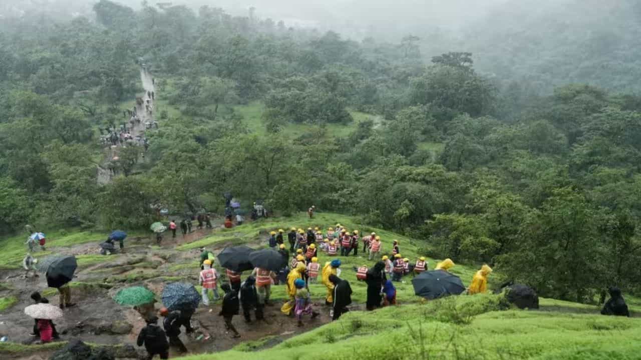Maharashtra: ರಾಯಗಢದಲ್ಲಿ ಭೂಕುಸಿತ, ಸಾವಿನ ಸಂಖ್ಯೆ 22ಕ್ಕೆ ಏರಿಕೆ Maharashtra: ರಾಯಗಢದಲ್ಲಿ ಭೂಕುಸಿತ, ಸಾವಿನ ಸಂಖ್ಯೆ 22ಕ್ಕೆ ಏರಿಕೆ