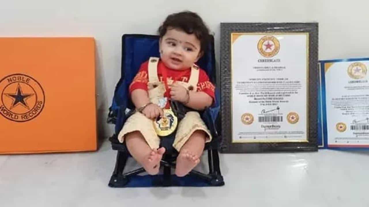 Toddler: ಆರು ತಿಂಗಳಲ್ಲಿ ನೊಬೆಲ್ ವಿಶ್ವ ದಾಖಲೆ ತನ್ನದಾಗಿಸಿಕೊಂಡ ಮುದ್ದು ಮಗು.. ಏನು ಸಾಧನೆ ಮಾಡಿದ್ದಾನೆ ಗೊತ್ತಾ? Toddler: ಆರು ತಿಂಗಳಲ್ಲಿ ನೊಬೆಲ್ ವಿಶ್ವ ದಾಖಲೆ ತನ್ನದಾಗಿಸಿಕೊಂಡ ಮುದ್ದು ಮಗು.. ಏನು ಸಾಧನೆ ಮಾಡಿದ್ದಾನೆ ಗೊತ್ತಾ?