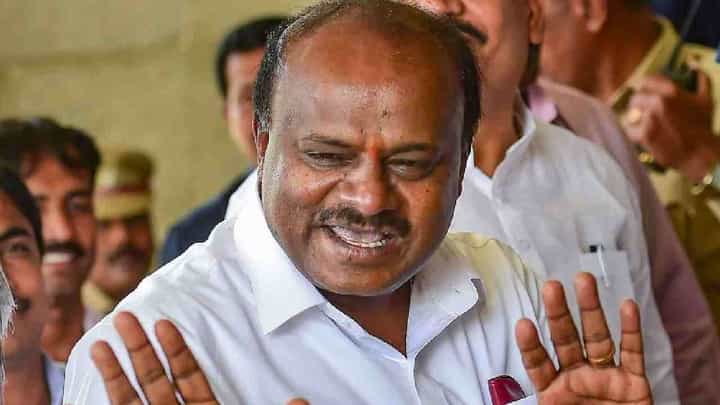 ರಾಜಕೀಯಕ್ಕೆ ಬರೋ ಮುಂಚೆ ರೌಡಿಗಳಿಗೆ ಬಾಟ್ಲು ಸಪ್ಲೈ ಮಾಡಿದವನಲ್ಲ ನಾನು: ಯಾರ ಬಗ್ಗೆ ಎಚ್ ಡಿ ಕುಮಾರಸ್ವಾಮಿ ಹೀಗೆ ಹೇಳಿದ್ದು!? ರಾಜಕೀಯಕ್ಕೆ ಬರೋ ಮುಂಚೆ ರೌಡಿಗಳಿಗೆ ಬಾಟ್ಲು ಸಪ್ಲೈ ಮಾಡಿದವನಲ್ಲ ನಾನು: ಯಾರ ಬಗ್ಗೆ ಎಚ್ ಡಿ ಕುಮಾರಸ್ವಾಮಿ ಹೀಗೆ ಹೇಳಿದ್ದು!?