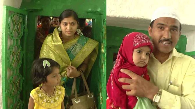 Hindu-Muslim Jatre: ಮೂರು ದಿನ ನಡೆಯೋ ಉರುಸ್ ಆಚರಣೆಯನ್ನು ಇಲ್ಲಿ ಹಿಂದೂಗಳ ಹಬ್ಬವೆಂದು ಕರೆಯುತ್ತಾರೆ! ಸಹಬಾಳ್ವೆ ಅಂದ್ರೆ ಇದೇ ಅಲ್ಲವಾ? Hindu-Muslim Jatre: ಮೂರು ದಿನ ನಡೆಯೋ ಉರುಸ್ ಆಚರಣೆಯನ್ನು ಇಲ್ಲಿ ಹಿಂದೂಗಳ ಹಬ್ಬವೆಂದು ಕರೆಯುತ್ತಾರೆ! ಸಹಬಾಳ್ವೆ ಅಂದ್ರೆ ಇದೇ ಅಲ್ಲವಾ?