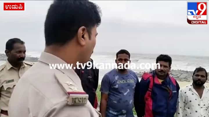 Selfi Huchhata: ಪ್ರವಾಸಿತಾಣಗಳಲ್ಲಿ ಪ್ರವಾಸಿಗರ ಹುಚ್ಚಾಟ; ಖಡಕ್ ವಾರ್ನಿಂಗ್ ಕೊಟ್ಟ ಪೊಲೀಸ್ ಇನ್ಸ್ಪೆಕ್ಟರ್ Selfi Huchhata: ಪ್ರವಾಸಿತಾಣಗಳಲ್ಲಿ ಪ್ರವಾಸಿಗರ ಹುಚ್ಚಾಟ; ಖಡಕ್ ವಾರ್ನಿಂಗ್ ಕೊಟ್ಟ ಪೊಲೀಸ್ ಇನ್ಸ್ಪೆಕ್ಟರ್