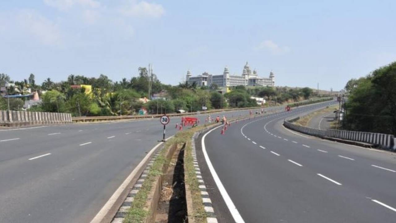 Bengaluru-Pune-expressway: ಬೆಂಗಳೂರು-ಪುಣೆ ಎಕ್ಸ್ಪ್ರೆಸ್ವೇಗೆ 20,000 ಎಕರೆ ಭೂಮಿ, 25,000 ಮರ ಬಲಿ!? Bengaluru-Pune-expressway: ಬೆಂಗಳೂರು-ಪುಣೆ ಎಕ್ಸ್ಪ್ರೆಸ್ವೇಗೆ 20,000 ಎಕರೆ ಭೂಮಿ, 25,000 ಮರ ಬಲಿ!?