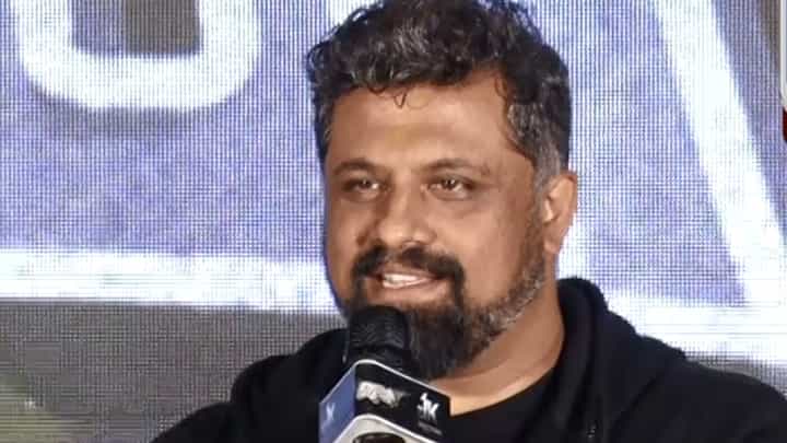 ಮೊದಲು ಆಚೆ ಹೋಗಿ ಎಂದು ತಳ್ಳಿದ್ದೆ; ಹಳೆ ಘಟನೆ ನೆನೆದ ರಘು ದೀಕ್ಷಿತ್ ಮೊದಲು ಆಚೆ ಹೋಗಿ ಎಂದು ತಳ್ಳಿದ್ದೆ; ಹಳೆ ಘಟನೆ ನೆನೆದ ರಘು ದೀಕ್ಷಿತ್