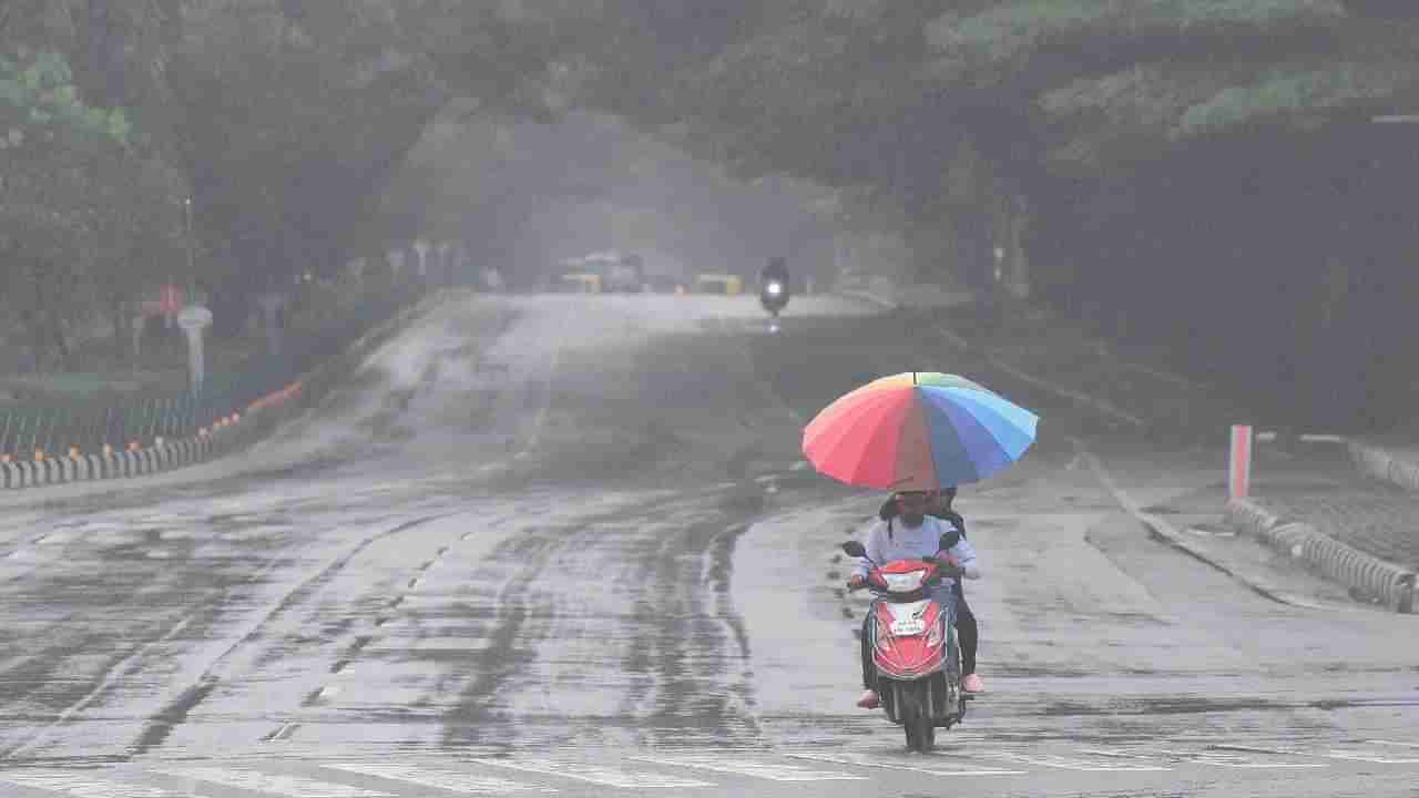 Karnataka Rains: ಕರ್ನಾಟಕದ ಕರಾವಳಿ, ದಕ್ಷಿಣ ಹಾಗೂ ಉತ್ತರ ಒಳನಾಡಿನ 15ಕ್ಕೂ ಅಧಿಕ ಜಿಲ್ಲೆಗಳಲ್ಲಿ ಮುಂದಿನ 5 ದಿನ ಮಹಾ ಮಳೆ