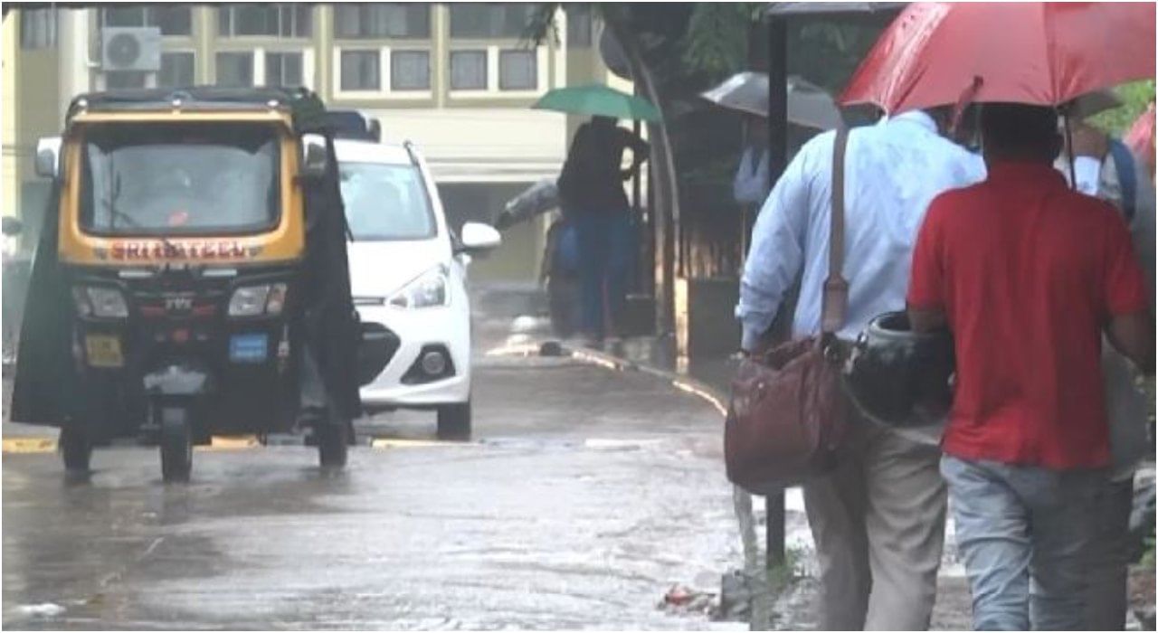 Karnataka Rains: ಕರಾವಳಿ ಕರ್ನಾಟಕಕ್ಕೆ ಯೆಲ್ಲೋ ಅಲರ್ಟ್; ಬೆಂಗಳೂರಿನಲ್ಲಿ ಸಾಧಾರಣ ಮಳೆ ಮುನ್ಸೂಚನೆ