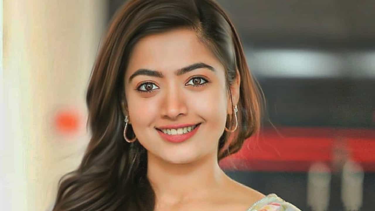 ಹೊಸ ತೆಲುಗು ಸಿನಿಮಾದ ಅವಕಾಶ ಕಳೆದುಕೊಂಡರೆ ರಶ್ಮಿಕಾ? ಸೋಷಿಯಲ್ ಮೀಡಿಯಾ ಪೋಸ್ಟ್ ಯಾಕಾಗಿ? ಹೊಸ ತೆಲುಗು ಸಿನಿಮಾದ ಅವಕಾಶ ಕಳೆದುಕೊಂಡರೆ ರಶ್ಮಿಕಾ? ಸೋಷಿಯಲ್ ಮೀಡಿಯಾ ಪೋಸ್ಟ್ ಯಾಕಾಗಿ?