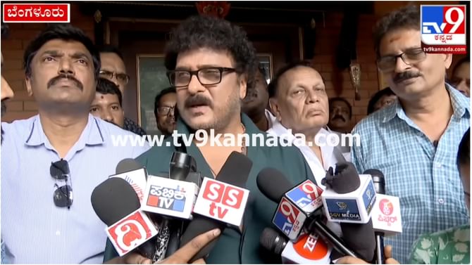 Shivarajkumar: ‘ಶಿವಣ್ಣನೇ ಫಸ್ಟ್, ನಾನು ನೆಕ್ಸ್ಟ್; ರಾಜ್ ಕುಟುಂಬವೇ ನಮಗೆ ಹೆಡ್ ಆಫೀಸ್’ ಎಂದ ರವಿಚಂದ್ರನ್ Shivarajkumar: ‘ಶಿವಣ್ಣನೇ ಫಸ್ಟ್, ನಾನು ನೆಕ್ಸ್ಟ್; ರಾಜ್ ಕುಟುಂಬವೇ ನಮಗೆ ಹೆಡ್ ಆಫೀಸ್’ ಎಂದ ರವಿಚಂದ್ರನ್