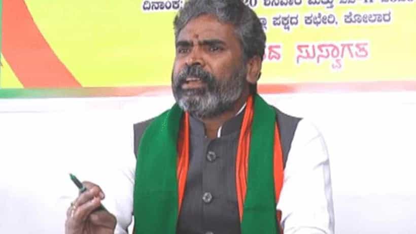 ಕಾಂಗ್ರೆಸ್ ಶಾಸಕ ತನ್ವೀರ್ ಸೇಠ್ ಉಗ್ರಗಾಮಿ ಸಂಘಟನೆ ಮುಖ್ಯಸ್ಥ: ಬಿಜೆಪಿ ಸಂಸದ ಎಸ್ ಮುನಿಸ್ವಾಮಿ ತೀವ್ರ ವಾಗ್ದಾಳಿ