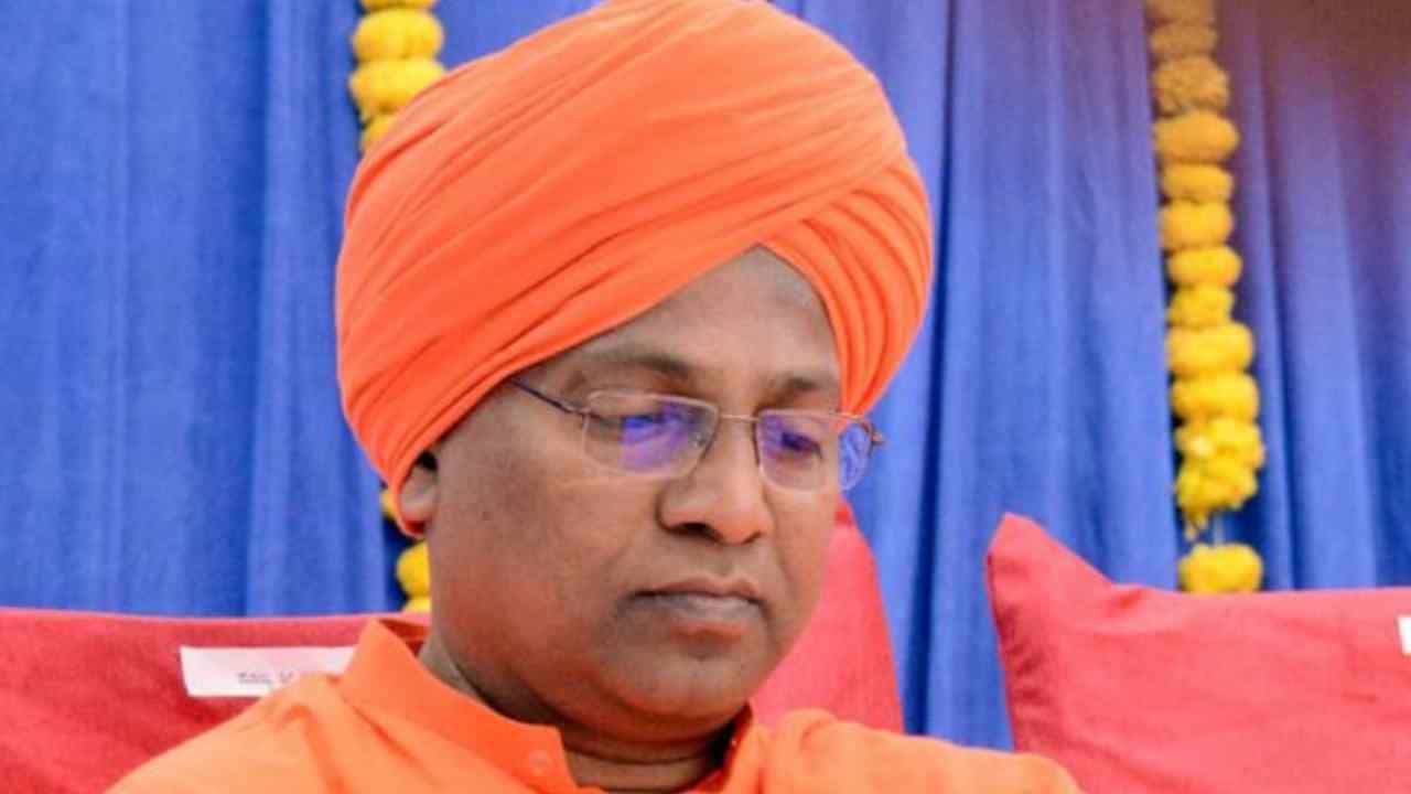 ಜೈನರು, ಸಿಖ್ಖರು ಹಾಗೂ ಬೌದ್ಧರು ಹಿಂದೂಗಳ ವಿರೋಧಿ ಅಲ್ಲ: ತೋಂಟದಾರ್ಯ ಮಠದ ಡಾ ಸಿದ್ದರಾಮಶ್ರೀ ಜೈನರು, ಸಿಖ್ಖರು ಹಾಗೂ ಬೌದ್ಧರು ಹಿಂದೂಗಳ ವಿರೋಧಿ ಅಲ್ಲ: ತೋಂಟದಾರ್ಯ ಮಠದ ಡಾ ಸಿದ್ದರಾಮಶ್ರೀ