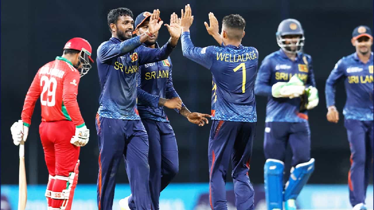 Emerging Asia Cup 2023: ಕೇವಲ 42 ರನ್ಗಳಿಗೆ ಆಲೌಟ್: ಶ್ರೀಲಂಕಾಗೆ ಭರ್ಜರಿ ಜಯ Emerging Asia Cup 2023: ಕೇವಲ 42 ರನ್ಗಳಿಗೆ ಆಲೌಟ್: ಶ್ರೀಲಂಕಾಗೆ ಭರ್ಜರಿ ಜಯ