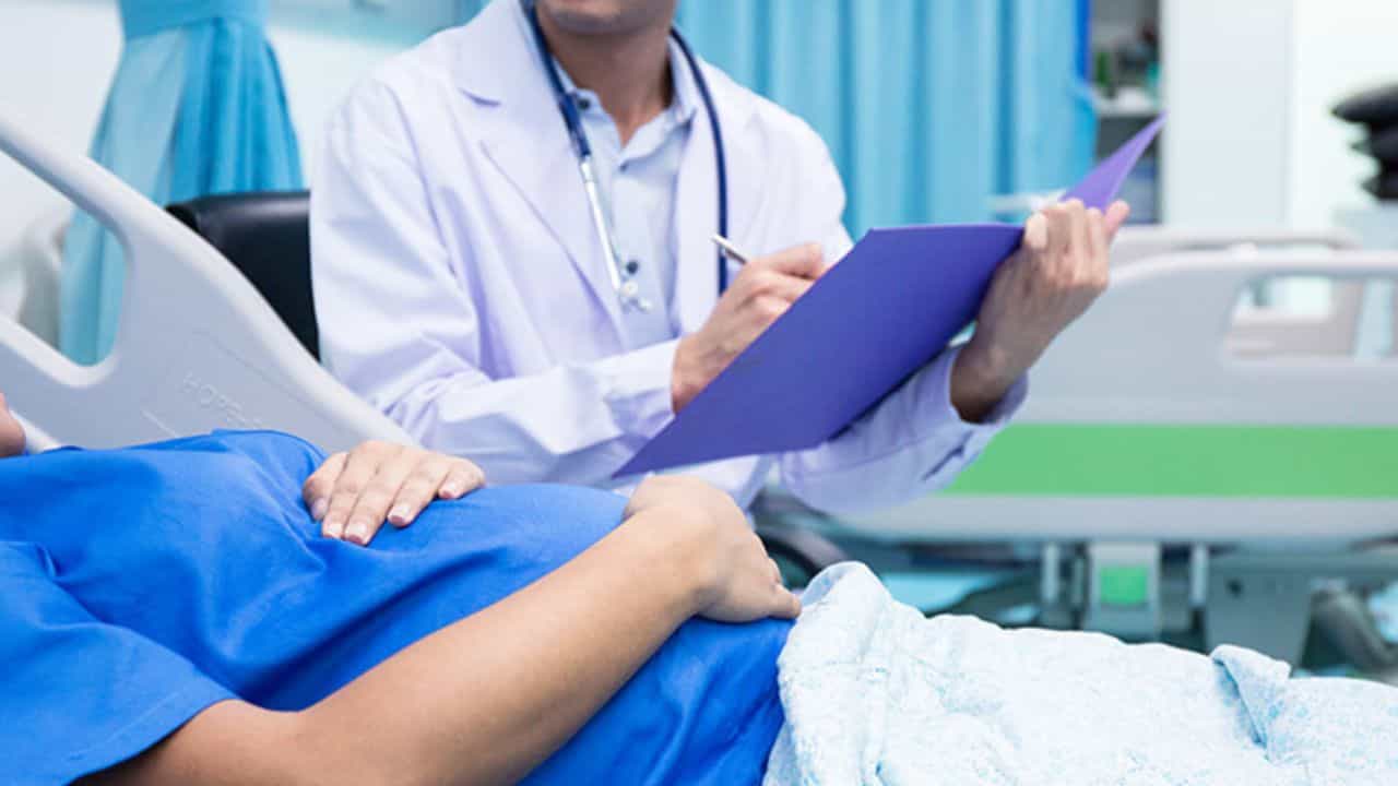 Obstetric ICUs: ರಾಜ್ಯದಲ್ಲಿ 14 ಹೊಸ ಪ್ರಸೂತಿ ತೀವ್ರ ನಿಗಾ ಘಟಕ ಸ್ಥಾಪನೆಗೆ ಮುಂದಾದ ಆರೋಗ್ಯ ಇಲಾಖೆ Obstetric ICUs: ರಾಜ್ಯದಲ್ಲಿ 14 ಹೊಸ ಪ್ರಸೂತಿ ತೀವ್ರ ನಿಗಾ ಘಟಕ ಸ್ಥಾಪನೆಗೆ ಮುಂದಾದ ಆರೋಗ್ಯ ಇಲಾಖೆ