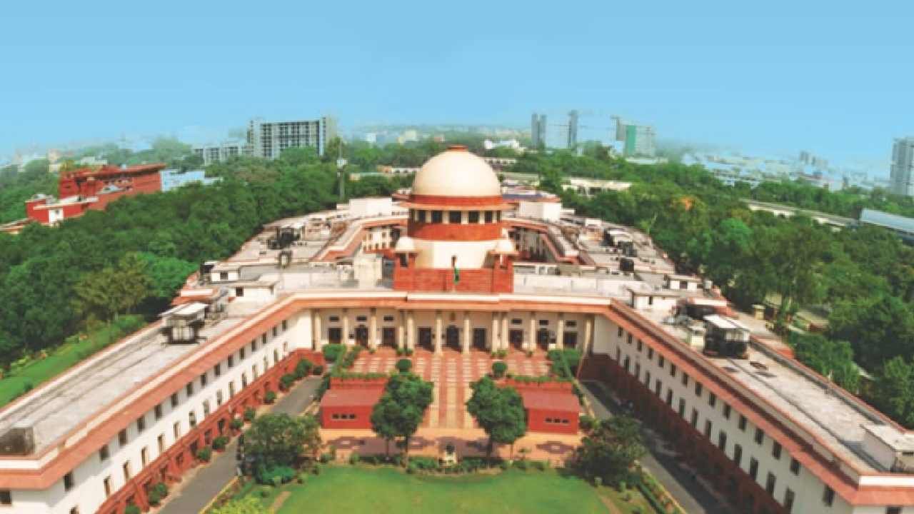 Maharashtra Politics: ಶಿಂದೆ ಬಣದ ಶಾಸಕರ ಅನರ್ಹತೆ ಪ್ರಕರಣ, ವಿಧಾನಸಭೆ ಸ್ಪೀಕರ್ಗೆ ಸುಪ್ರೀಂ ನೋಟಿಸ್