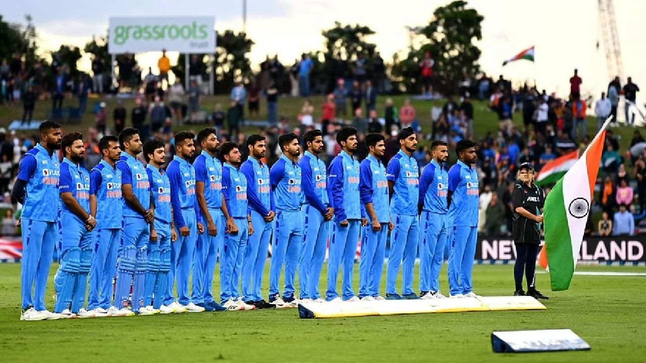 IND vs WI 1st ODI: ಹೊಸ ಆಟಗಾರ ಪಾದಾರ್ಪಣೆ: ಹೀಗಿದೆ ಟೀಮ್ ಇಂಡಿಯಾ ಪ್ಲೇಯಿಂಗ್ ಇಲೆವೆನ್