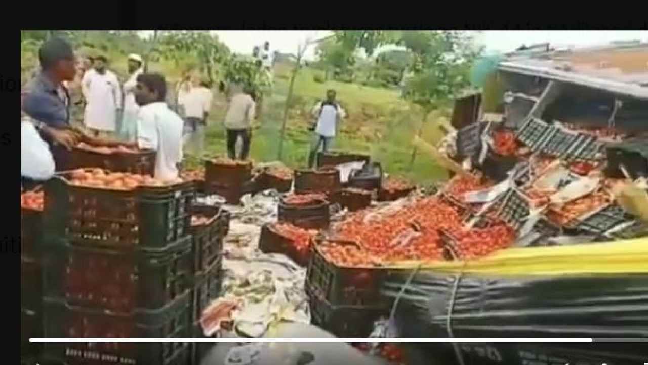 ಕೋಲಾರ ಎಪಿಎಂಸಿ ಮಾರುಕಟ್ಟೆಯಲ್ಲಿ ಟೊಮೆಟೊ ತುಂಬಿಕೊಂಡು ದೆಹಲಿಗೆ ತೆರಳುತ್ತಿದ್ದ ಲಾರಿ,