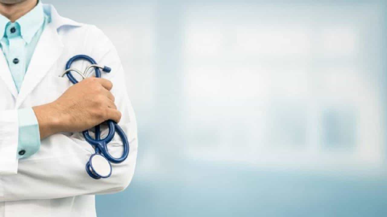 Medical Colleges: ಅಲ್ಪಸಂಖ್ಯಾತ ಕಾಲೇಜುಗಳನ್ನು ಹೊರತುಪಡಿಸಿ ಎಂಬಿಬಿಎಸ್ ಕೋರ್ಸ್ ಶುಲ್ಕದಲ್ಲಿ 10% ಹೆಚ್ಚಳ Medical Colleges: ಅಲ್ಪಸಂಖ್ಯಾತ ಕಾಲೇಜುಗಳನ್ನು ಹೊರತುಪಡಿಸಿ ಎಂಬಿಬಿಎಸ್ ಕೋರ್ಸ್ ಶುಲ್ಕದಲ್ಲಿ 10% ಹೆಚ್ಚಳ