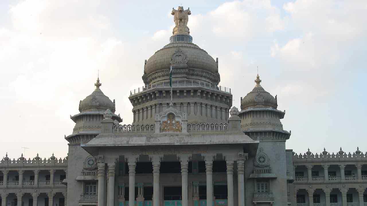 Karnataka Breaking Kannada News Highlights: 14 ಐಎಫ್ಎಸ್ ಅಧಿಕಾರಿಗಳನ್ನು ವರ್ಗಾವಣೆಗೊಳಿಸಿ ಸರ್ಕಾರ ಆದೇಶ Karnataka Breaking Kannada News Highlights: 14 ಐಎಫ್ಎಸ್ ಅಧಿಕಾರಿಗಳನ್ನು ವರ್ಗಾವಣೆಗೊಳಿಸಿ ಸರ್ಕಾರ ಆದೇಶ