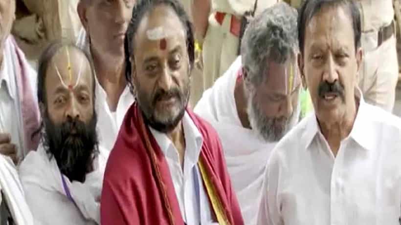 ಸಿಎಂ ಸಿದ್ಧರಾಮಯ್ಯರನ್ನು ಭೇಟಿ ಮಾಡಿದ ರಾಜ್ಯ ಅರ್ಚಕರ ಒಕ್ಕೂಟ: ನಿವೃತ್ತಿ ವಯಸ್ಸಿನ ಮಿತಿ ರದ್ದು ಮಾಡುವಂತೆ ಮನವಿ