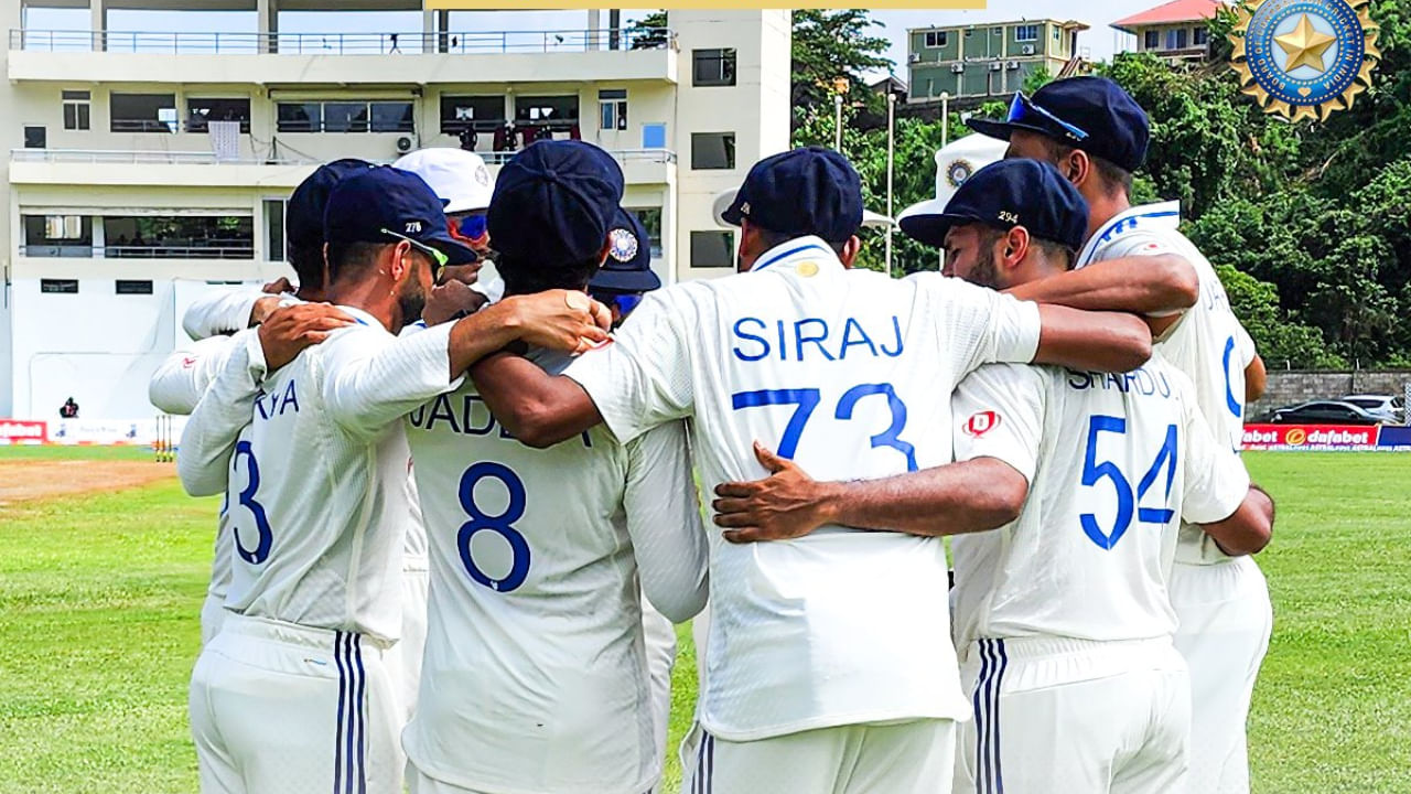 ಮೊದಲ ಟೆಸ್ಟ್ ಪಂದ್ಯದಲ್ಲಿ ವೆಸ್ಟ್ ಇಂಡೀಸ್ ತಂಡವನ್ನು ಏಕಪಕ್ಷೀಯವಾಗಿ ಸೋಲಿಸಿದ ಭಾರತ ಮೂರು ಪಂದ್ಯಗಳ ಟೆಸ್ಟ್ ಸರಣಿಯಲ್ಲಿ 1-0 ಅಂತರದ ಮುನ್ನಡೆ ಕಾಯ್ದುಕೊಂಡಿದೆ. ಡೊಮಿನಿಕಾ ಟೆಸ್ಟ್‌ನಲ್ಲಿ ವಿಂಡೀಸ್ ವಿರುದ್ಧ ಪಂದ್ಯದುದ್ದಕ್ಕೂ ಪಾರುಪತ್ಯ ಸಾಧಿಸಿದ ಭಾರತ ಕೇವಲ ಮೂರು ದಿನಗಳಲ್ಲಿ ಇನ್ನಿಂಗ್ಸ್ ಮತ್ತು 141 ರನ್‌ಗಳ ಗೆಲುವು ಸಾಧಿಸಿತು. 