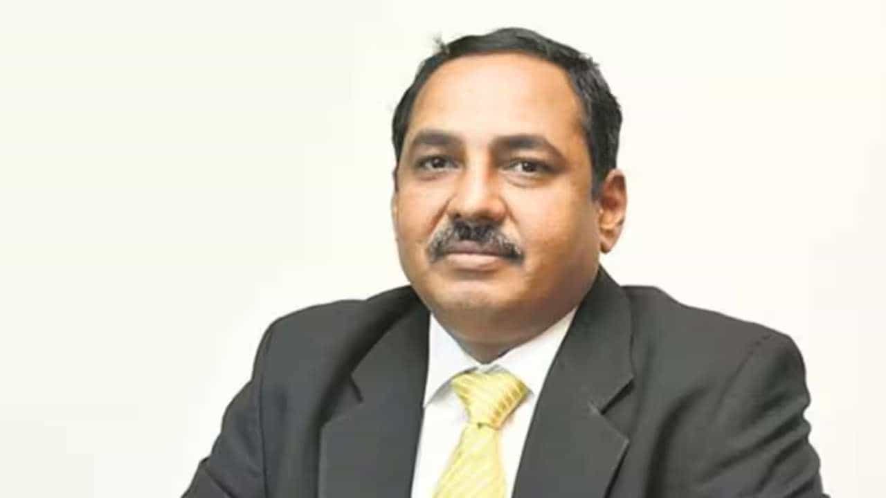 Success Story: ಕೃಷಿ ಮಾಡ್ತೀನಿ ಅಂತ ನಿಂತ ಮಗ; ಹೊರಗೆ ಹೋಗಿ ಸಂಪಾದಿಸು ಎಂದ ಅಪ್ಪ-ಅಮ್ಮ; ಇವತ್ತು ಆ ಮಗ ಸಿಇಒ; ಇದು ಬಾಲಸುಬ್ರಮಣಿಯನ್ ಕಥೆ Success Story: ಕೃಷಿ ಮಾಡ್ತೀನಿ ಅಂತ ನಿಂತ ಮಗ; ಹೊರಗೆ ಹೋಗಿ ಸಂಪಾದಿಸು ಎಂದ ಅಪ್ಪ-ಅಮ್ಮ; ಇವತ್ತು ಆ ಮಗ ಸಿಇಒ; ಇದು ಬಾಲಸುಬ್ರಮಣಿಯನ್ ಕಥೆ