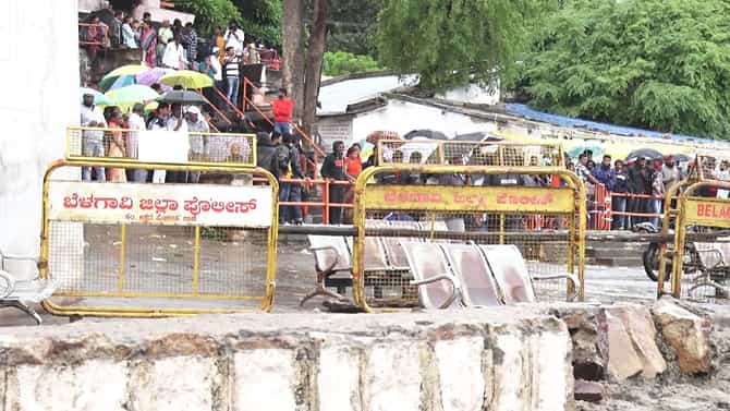 Gokak Falls: ಮೈದುಂಬಿ ಹರಿಯುತ್ತಿರುವ ಬೆಳಗಾವಿಯ ಗೋಕಾಕ್ ಫಾಲ್ಸ್​ಗೆ ಪ್ರವೇಶ ನಿರ್ಬಂಧ, ಬಿಗಿ ಪೊಲೀಸ್ ಬಂದೋಬಸ್ತ್