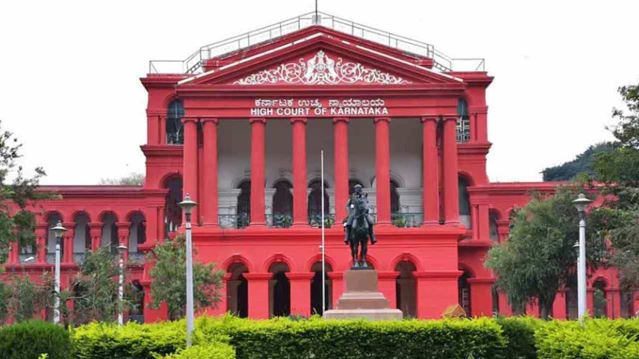 ರಾಜಕಾಲುವೆಗಳ ತೆರವಿಗೆ ಸಮಗ್ರ ನೀತಿ ಜಾರಿ ಮಾಡದ ಬಿಬಿಎಂಪಿ ಕ್ರಮಕ್ಕೆ ಅಸಮಾಧಾನ ವ್ಯಕ್ತಪಡಿಸಿದ ಹೈಕೋರ್ಟ್ ರಾಜಕಾಲುವೆಗಳ ತೆರವಿಗೆ ಸಮಗ್ರ ನೀತಿ ಜಾರಿ ಮಾಡದ ಬಿಬಿಎಂಪಿ ಕ್ರಮಕ್ಕೆ ಅಸಮಾಧಾನ ವ್ಯಕ್ತಪಡಿಸಿದ ಹೈಕೋರ್ಟ್