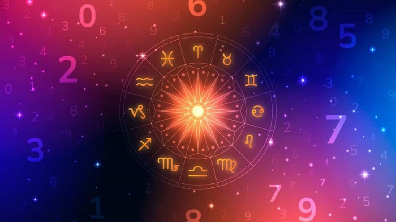 Weekly Horoscope: ಜುಲೈ 2 ರಿಂದ ಜುಲೈ 8 ರ ವರೆಗಿನ ವಾರ ಭವಿಷ್ಯ, ಶನಿಯು ಈ ರಾಶಿಯವರಿಗೆ ಯೋಗಕಾರಕನಾಗಿ ಬಯಸಿದ್ದನ್ನು ಕೊಡುವನು Weekly Horoscope: ಜುಲೈ 2 ರಿಂದ ಜುಲೈ 8 ರ ವರೆಗಿನ ವಾರ ಭವಿಷ್ಯ, ಶನಿಯು ಈ ರಾಶಿಯವರಿಗೆ ಯೋಗಕಾರಕನಾಗಿ ಬಯಸಿದ್ದನ್ನು ಕೊಡುವನು