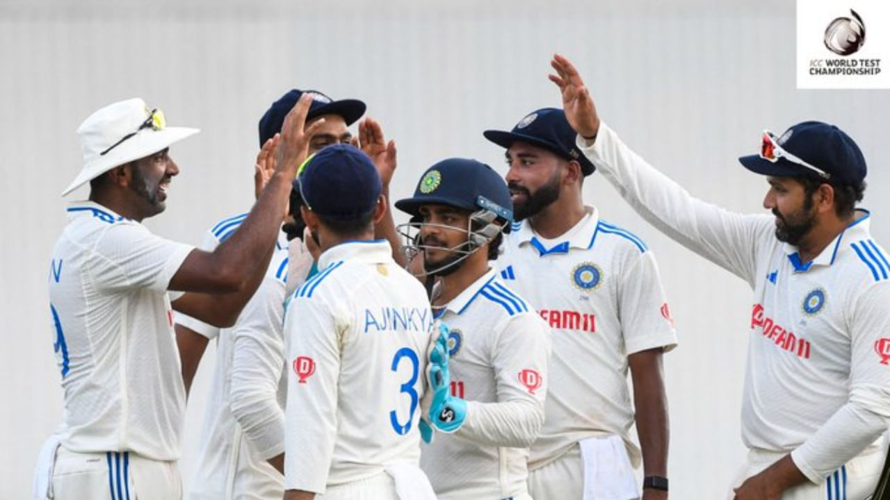 IND vs WI Test 3rd Day: ವಿಂಡೀಸ್ ಪಡೆಯಿಂದ ದಿಟ್ಟ ಪ್ರತ್ಯುತ್ತರ; ನಿರ್ಜೀವ ಪಿಚ್ನಲ್ಲಿ ಭಾರತದ ಬೌಲರ್ಗಳು ಹೈರಾಣ IND vs WI Test 3rd Day: ವಿಂಡೀಸ್ ಪಡೆಯಿಂದ ದಿಟ್ಟ ಪ್ರತ್ಯುತ್ತರ; ನಿರ್ಜೀವ ಪಿಚ್ನಲ್ಲಿ ಭಾರತದ ಬೌಲರ್ಗಳು ಹೈರಾಣ