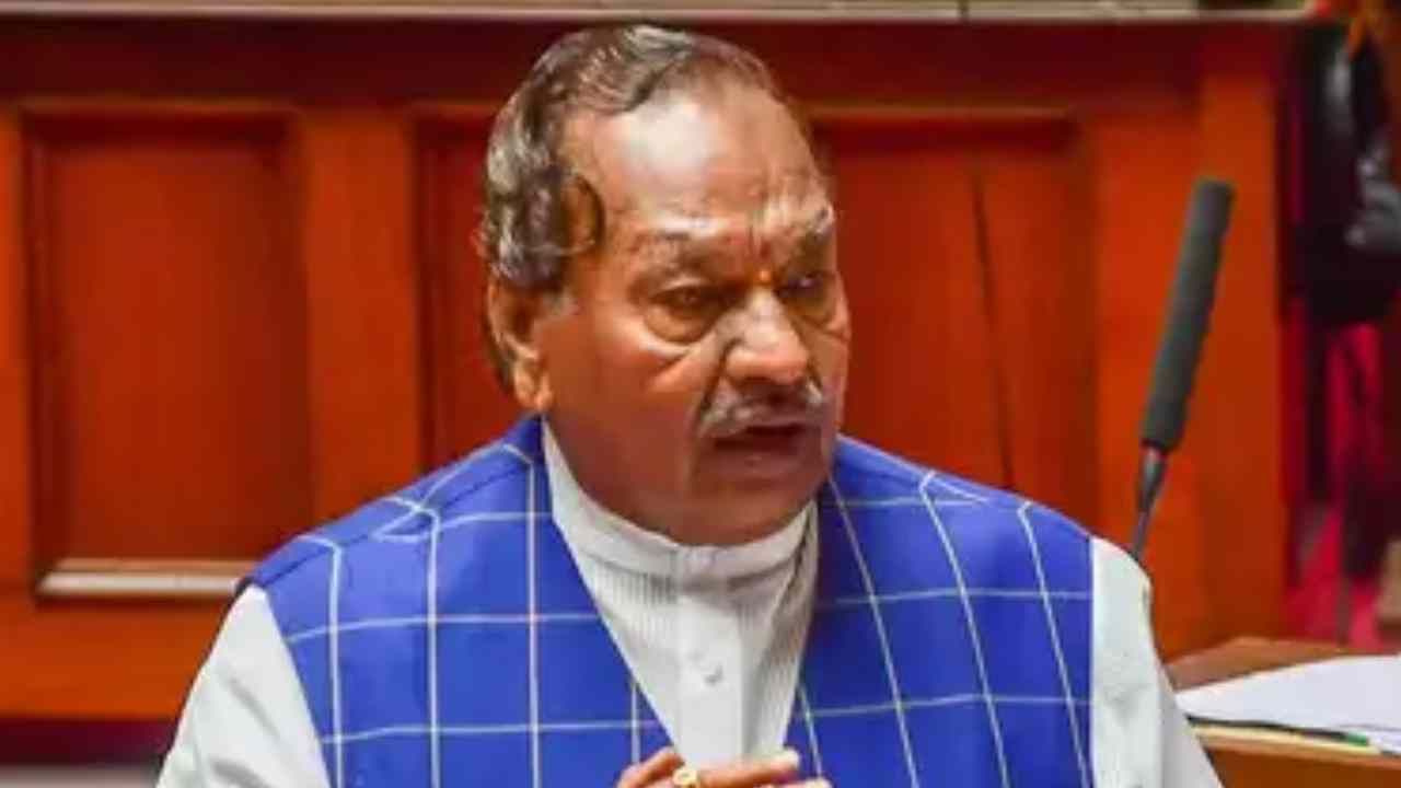 Karnataka Breaking News Highlights: ಗುತ್ತಿಗೆದಾರ ಸಂತೋಷ್ ಪಾಟೀಲ್ ಆತ್ಮಹತ್ಯೆ ಕೇಸ್ನಲ್ಲಿ ಕ್ಲೀನ್ ಚಿಟ್: ಮಾಜಿ ಸಚಿವ ಕೆಎಸ್ ಈಶ್ವರಪ್ಪಗೆ ಬಿಗ್ ರಿಲೀಫ್ Karnataka Breaking News Highlights: ಗುತ್ತಿಗೆದಾರ ಸಂತೋಷ್ ಪಾಟೀಲ್ ಆತ್ಮಹತ್ಯೆ ಕೇಸ್ನಲ್ಲಿ ಕ್ಲೀನ್ ಚಿಟ್: ಮಾಜಿ ಸಚಿವ ಕೆಎಸ್ ಈಶ್ವರಪ್ಪಗೆ ಬಿಗ್ ರಿಲೀಫ್