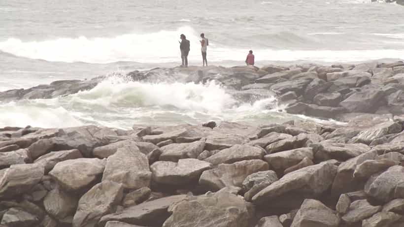 Maravanthe Beach: ಕಡಲ ಕೊರೆತದ ನಡುವೆ ಮರವಂತೆ ಬೀಚ್ನಲ್ಲಿ ಪ್ರವಾಸಿಗರ ಹುಚ್ಚಾಟ, ಸಮುದ್ರಕ್ಕೆ ಇಳಿದು ಅನಾಹುತಕ್ಕೆ ಆಹ್ವಾನ
