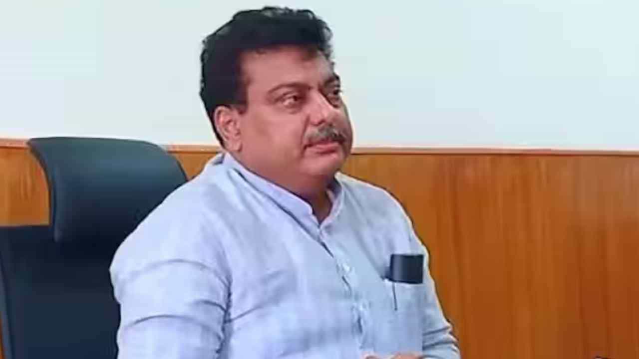 ಕಾಂಗ್ರೆಸ್ ಶಾಸಕಾಂಗ ಸಭೆಗೆ ಗೈರಾಗಿದ್ಯಾಕೆ? ಕೊನೆಗೂ ಕಾರಣ ಕೊಟ್ಟ ಸಚಿವ ಎಂಬಿ ಪಾಟೀಲ್ ಕಾಂಗ್ರೆಸ್ ಶಾಸಕಾಂಗ ಸಭೆಗೆ ಗೈರಾಗಿದ್ಯಾಕೆ? ಕೊನೆಗೂ ಕಾರಣ ಕೊಟ್ಟ ಸಚಿವ ಎಂಬಿ ಪಾಟೀಲ್
