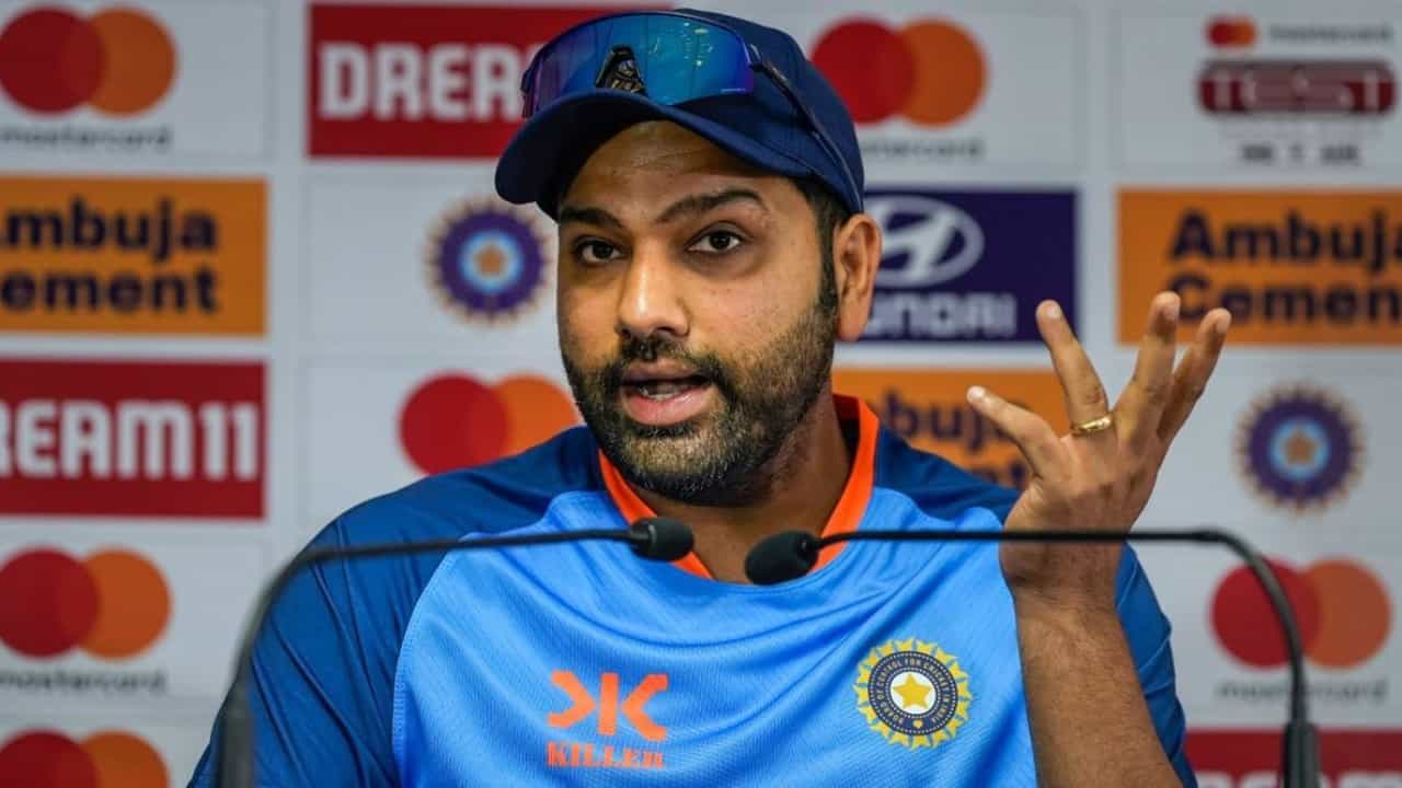 IND vs WI: ಎರಡನೇ ಟೆಸ್ಟ್ಗೆ ತಂಡ ಬದಲಿಸುವ ಸೂಚನೆ ನೀಡಿದ ರೋಹಿತ್ ಶರ್ಮಾ..! ಯಾರಿಗೆ ಸಿಗಲಿದೆ ಅವಕಾಶ? IND vs WI: ಎರಡನೇ ಟೆಸ್ಟ್ಗೆ ತಂಡ ಬದಲಿಸುವ ಸೂಚನೆ ನೀಡಿದ ರೋಹಿತ್ ಶರ್ಮಾ..! ಯಾರಿಗೆ ಸಿಗಲಿದೆ ಅವಕಾಶ?