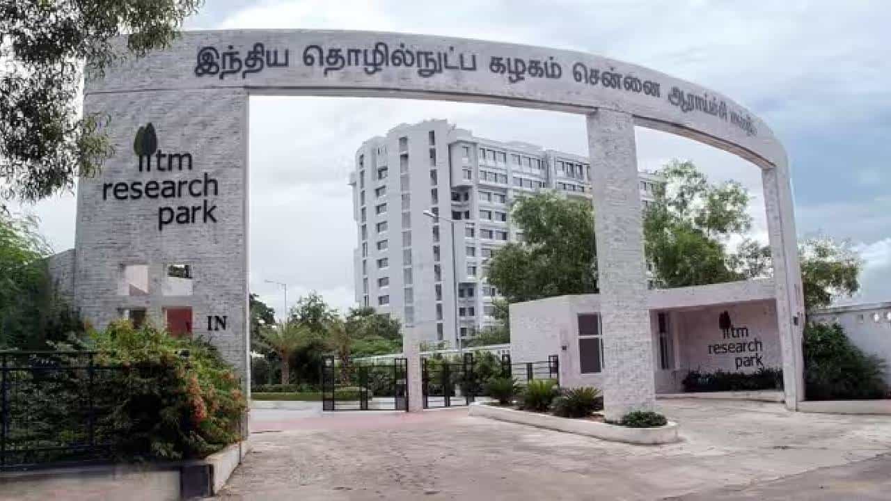 IIT Madras Placements: ಜೈವಿಕ ತಂತ್ರಜ್ಞಾನದಲ್ಲಿ ಅತ್ಯುನ್ನತ ಮತ್ತು ಸರಾಸರಿ CTC; ಕಳೆದ 5 ವರ್ಷಗಳಲ್ಲಿ ಕಂಡ ಒಟ್ಟು ಉದ್ಯೋಗಾವಕಾಶದ ಕುರಿತು ಮಾಹಿತಿ IIT Madras Placements: ಜೈವಿಕ ತಂತ್ರಜ್ಞಾನದಲ್ಲಿ ಅತ್ಯುನ್ನತ ಮತ್ತು ಸರಾಸರಿ CTC; ಕಳೆದ 5 ವರ್ಷಗಳಲ್ಲಿ ಕಂಡ ಒಟ್ಟು ಉದ್ಯೋಗಾವಕಾಶದ ಕುರಿತು ಮಾಹಿತಿ